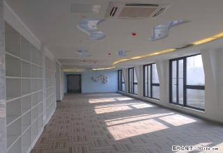哈西金爵万象大户型办公楼朝向好采光好4.5万一年临万达红场 - 哈尔滨28生活网 hrb.28life.net